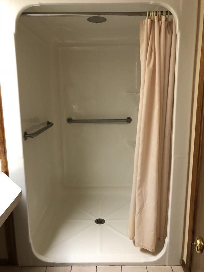 Riverwood Inn Glenwood Ngoại thất bức ảnh